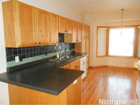 3rd image of 8418 Burlwood Dr