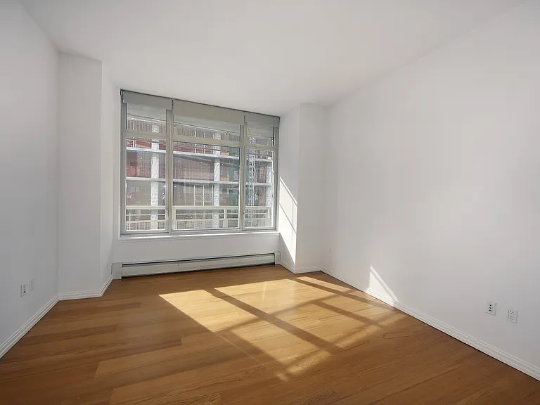 205 E 59th St #1101 — Photo 7