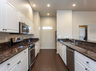 Harbor Pointe Apartments, Clovis, CA 93611