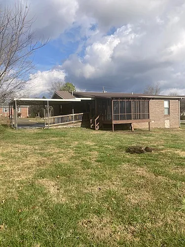 104 Wallace St Photo 1