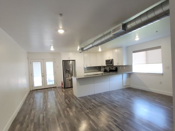 606 W Girard Ave