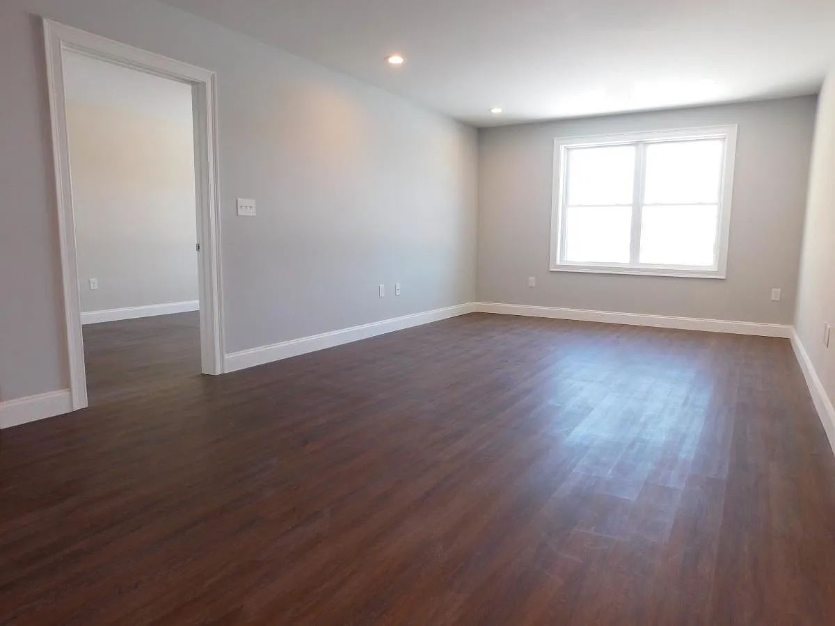 1 bed, 1064 sqft, $2,500 — Photo 2