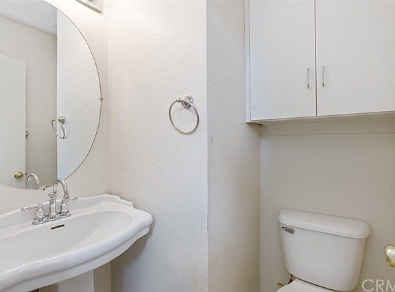 4th image of 15369 Coleen St
