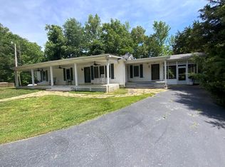 3321 Moodyville Rd, Byrdstown, TN 38549