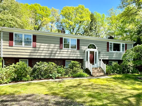 505 Wagon Trail, Orange, CT 06477
