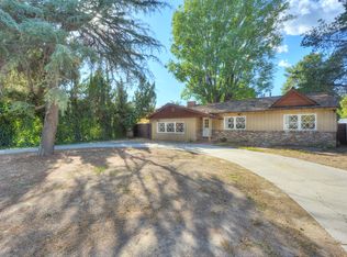 8643 Aqueduct Ave, North Hills, CA 91343