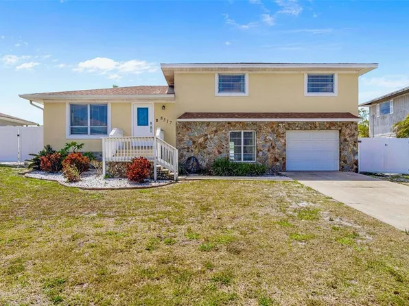 8517 43rd Ave W, Bradenton, FL 34209