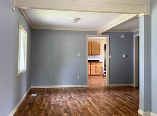 5918 N 40th St, Omaha, NE 68111