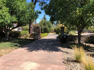 4060 Eastside Calpella Rd, Ukiah, CA 95482