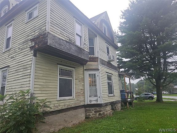5th image of 29 Oswego St