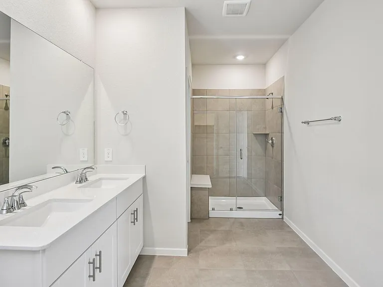 4210 Pine Springs Ct — Photo 35