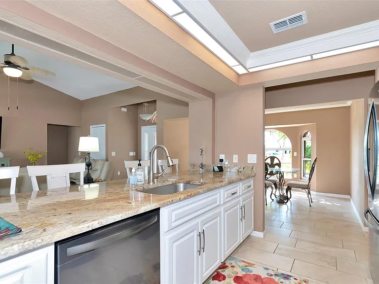 15564 Ruston Cir — Photo 11