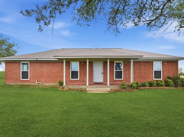 1250 Stockwell St, Stockwell, TX 77430