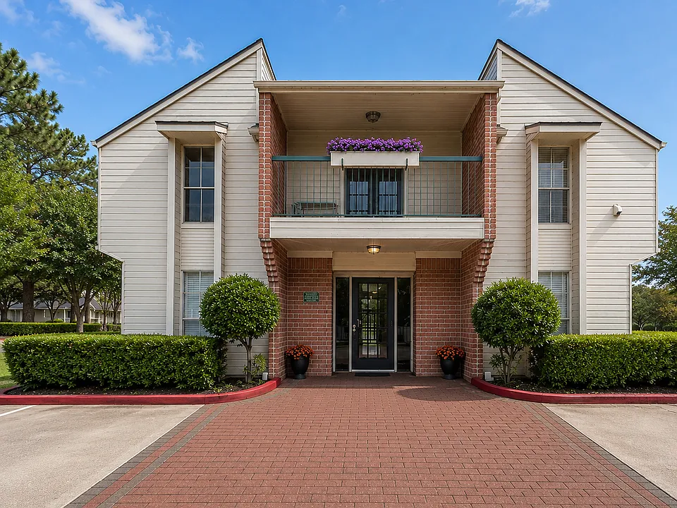 Silver Maples Apartments