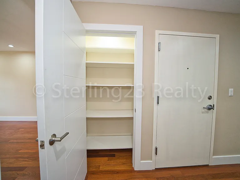 21-08 Steinway St #4 — Photo 9
