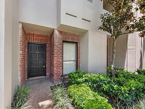 3rd image of 2428 Bering Dr #2428
