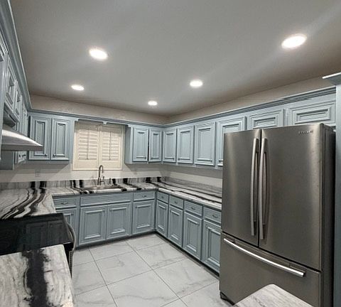3rd image of 4304 W Rogers Rd
