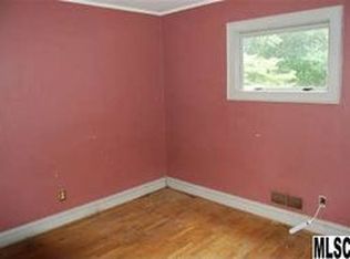 515 E Herman St, Newton, NC 28658