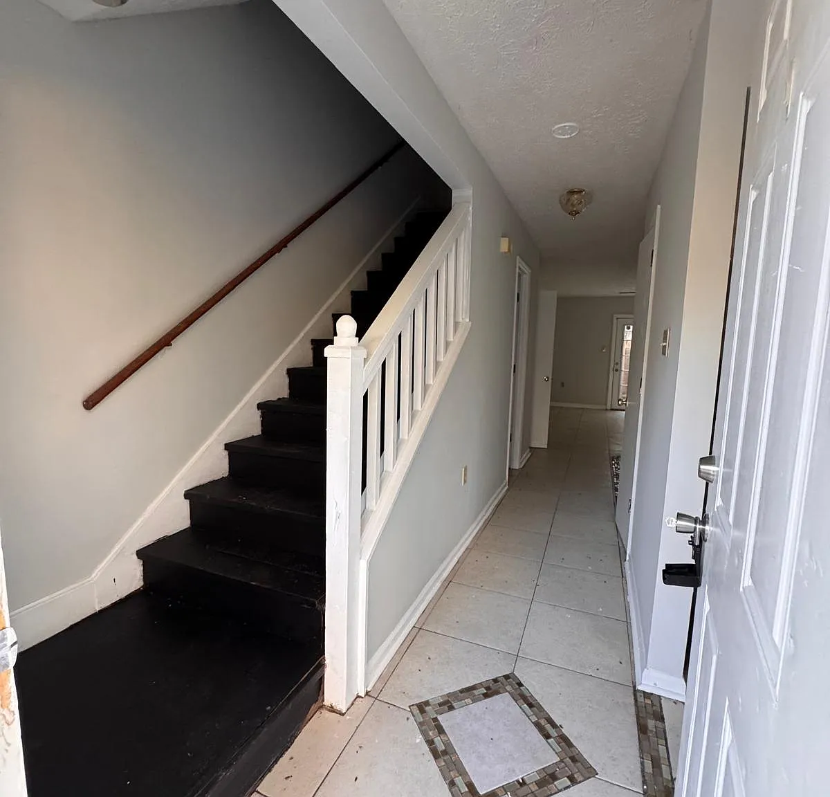 2 bed, $1,350 — Photo 2