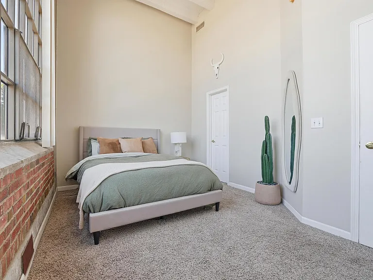611 N Park Ave #216 — Photo 16