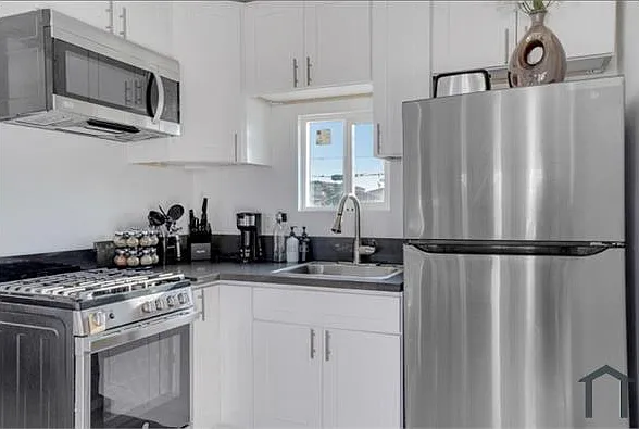 2 bed, 800 sqft, $2,595 — Photo 4
