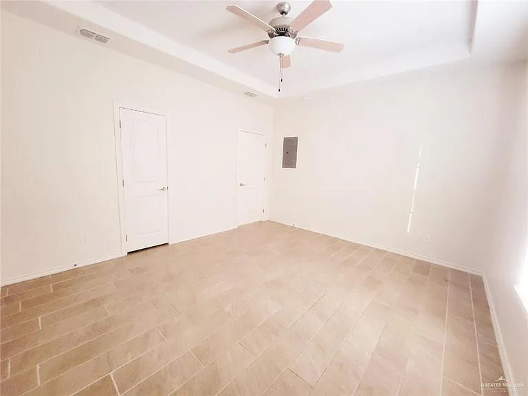 5601 Nightingale Ave #1 — Photo 9