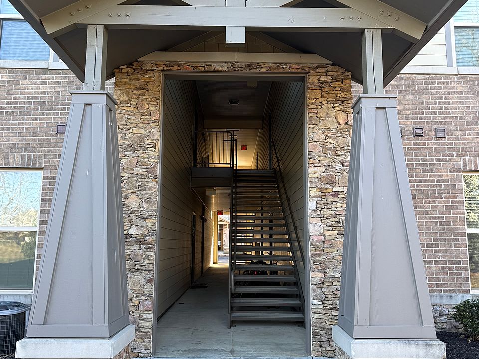1st image of 15097 Riverdale Dr N APT 5