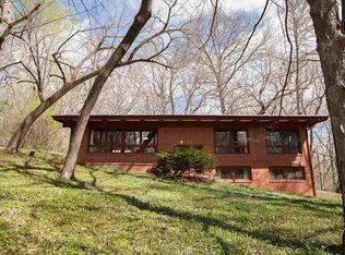 2524 Timber Dr, Cedar Falls, IA 50613