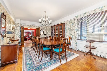 Sold by Societe Real Estate