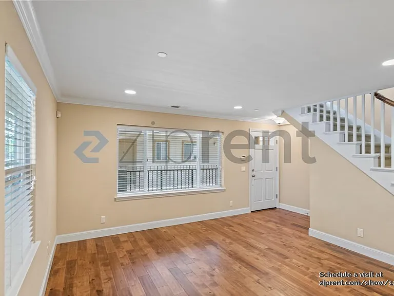508 Peninsula Ave #3 — Photo 4