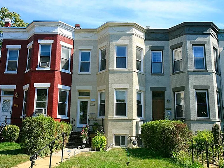 1522 E Capitol St NE — Photo 1