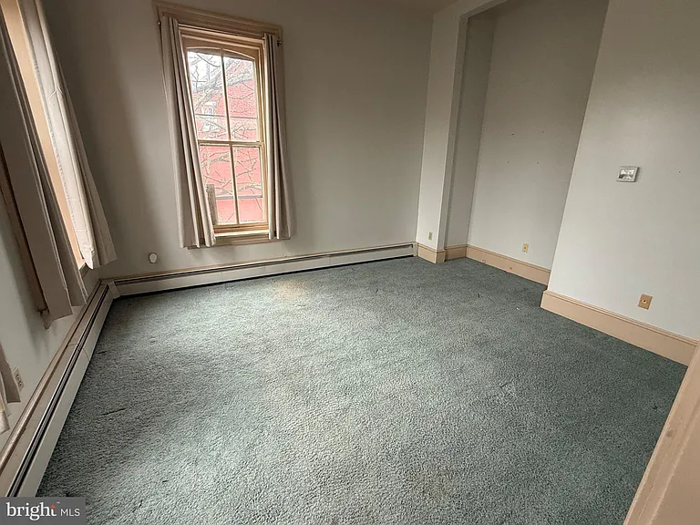 216 Main St #3 — Photo 5