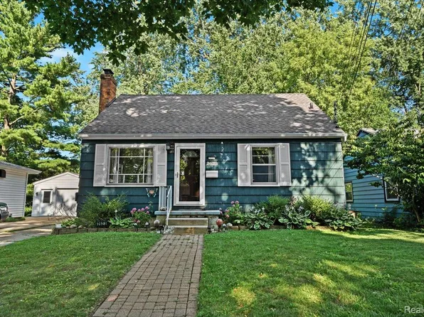2623 Teel Ave, Lansing, MI 48910