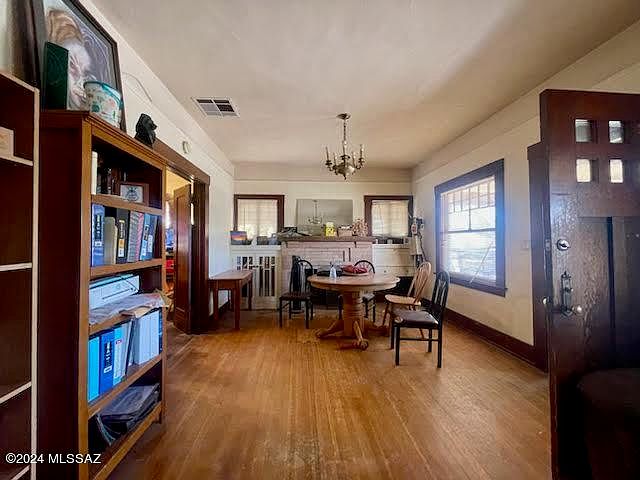 2nd image of 502 E 2nd St