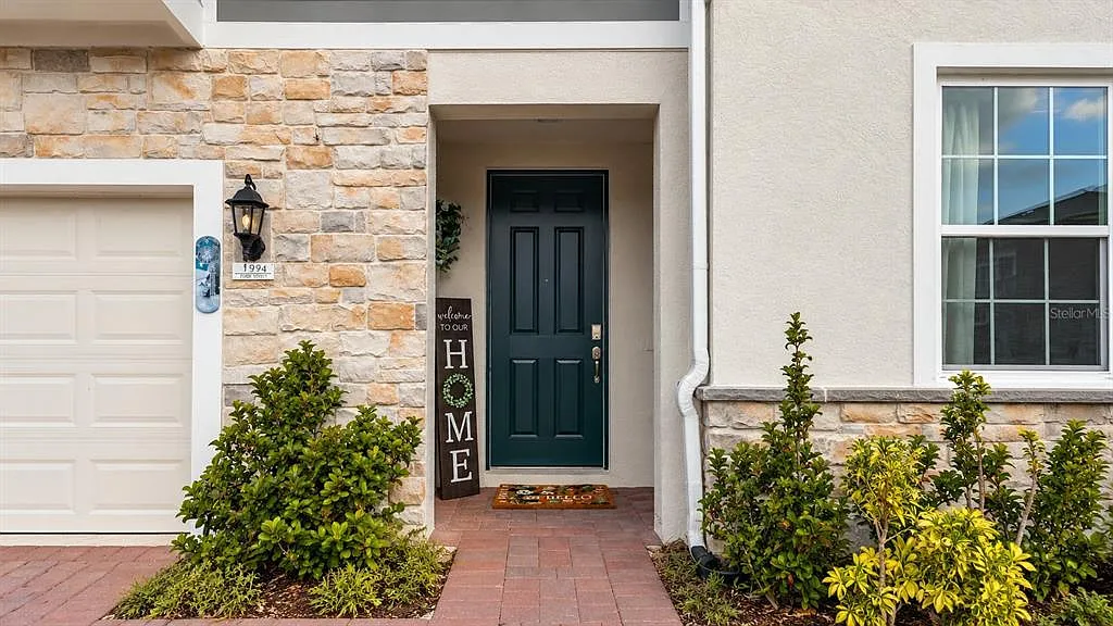 5 bed, 4.0 bath, 3224 sqft, $3,500 — Photo 4
