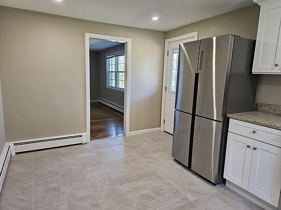 5th image of 45 Patty Ln #B
