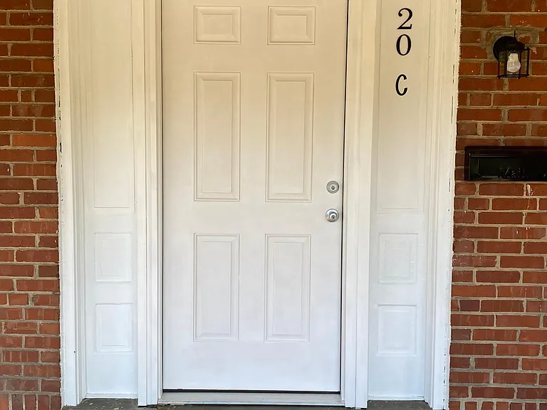 20 Roanoke Ave #C — Photo 1