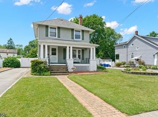 30 Burnside Pl, Haskell, NJ 07420
