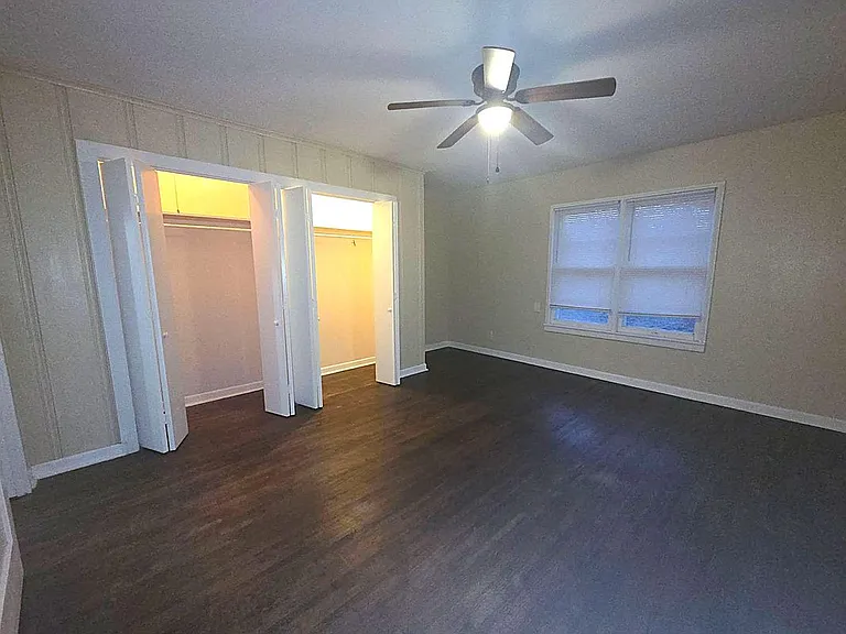 1204 W Lee Ave — Photo 16