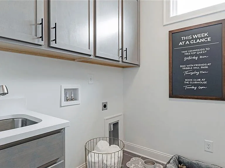 4052 Lakeside Club Dr — Photo 17