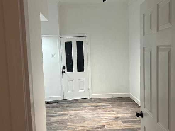 4th image of 1104 Wyoming St #1F