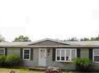 727 Mercer Rd, Beaver Falls, PA 15010