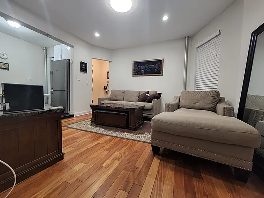 Rented by ONE Manhattan Real Estate | media 9