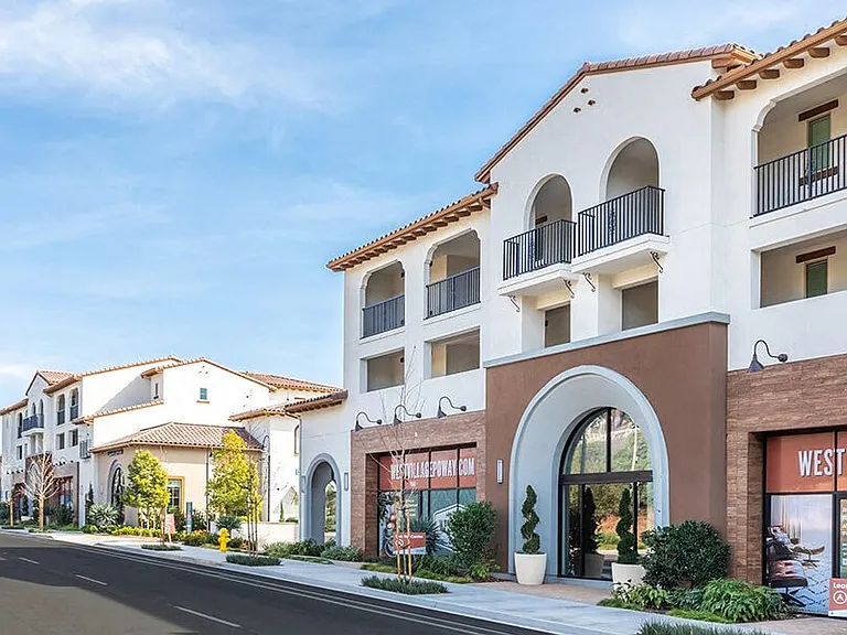 West Village Poway Apartments — Photo 43