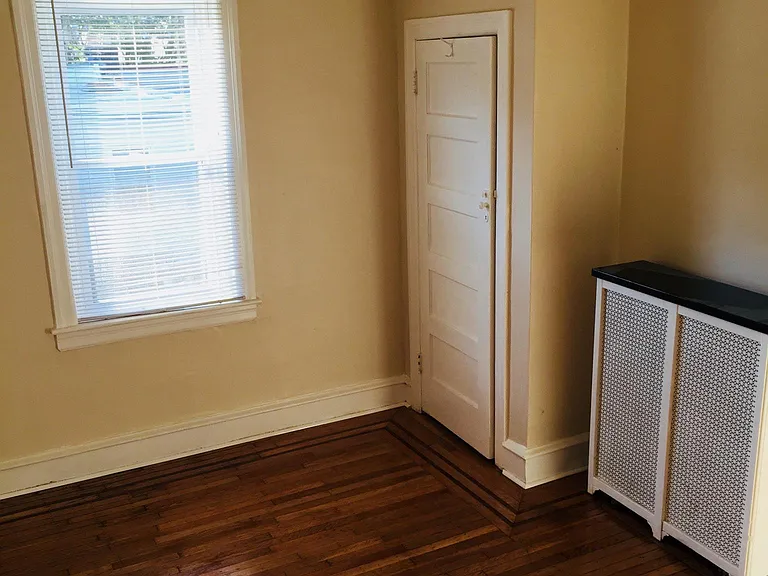5417 Akron St #2 — Photo 8