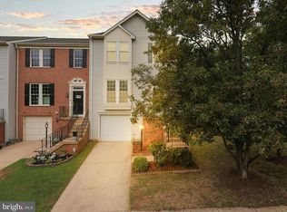 7755 Effingham Sq, Alexandria, VA 22315