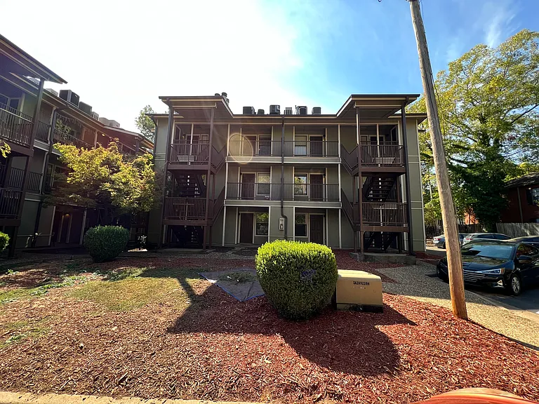 River Market Flats — Photo 3