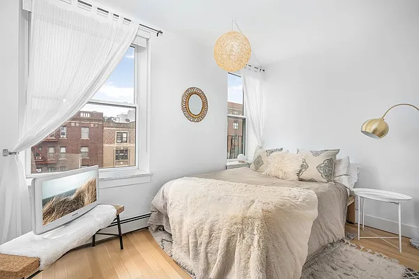 Rented by Corcoran | media 11