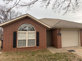805 E Audrey Ln, Rogers, AR 72758