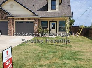 100 Stockton Family Ct, Jarrell, TX 76537